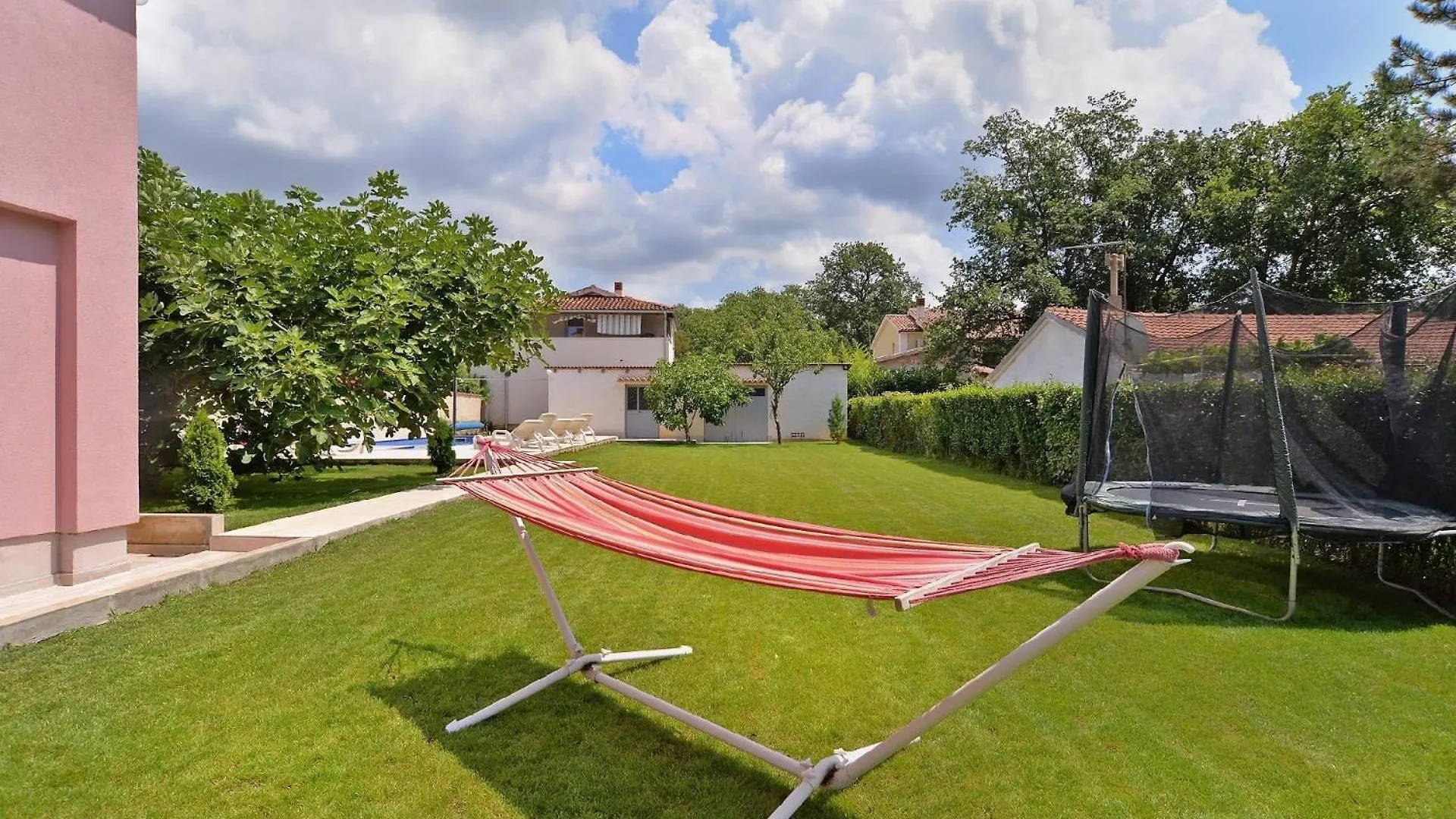 Nyaraló Ferienhaus Mit Privatpool Fuer 12 Personen Ca 200 Qm In Valbandon, Istrien Istrische Riviera