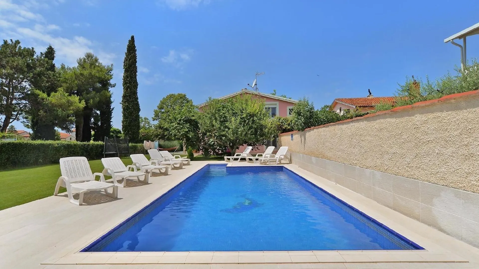 Ferienhaus Mit Privatpool Fuer 12 Personen Ca 200 Qm In Valbandon, Istrien Istrische Riviera